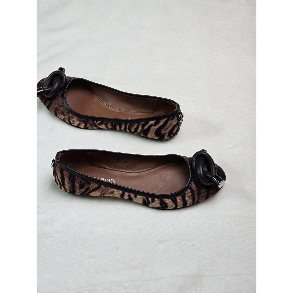 Donald J Pliner Tiger Print Ballet Flats Leather‎ Knot Detail Brown Black 6.5